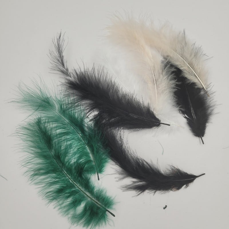 30 броя  Декоративни пера 10-15 см          02689
