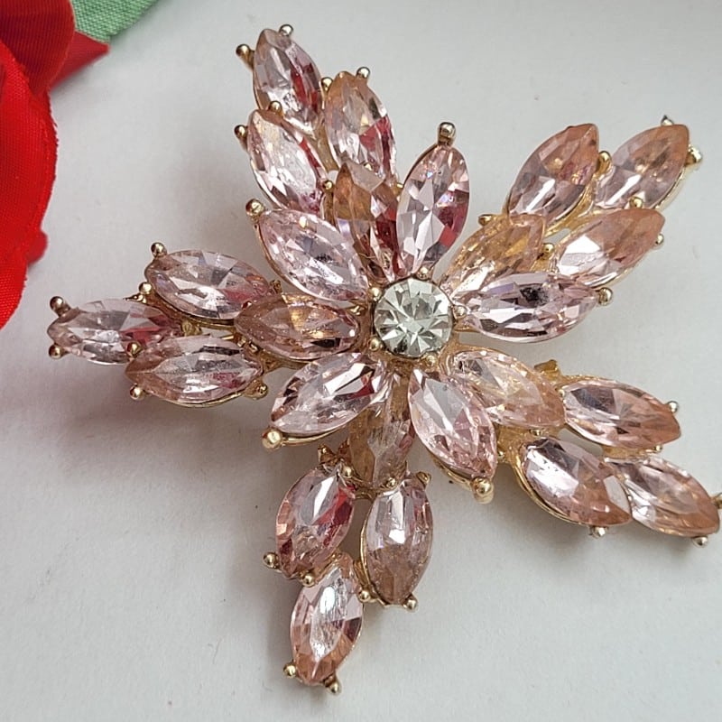 1 брой Коледна брошка с розови камъни / 5.5 см /      03978