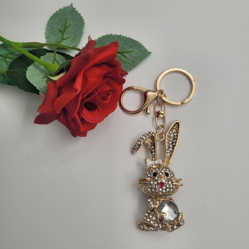 1 брой Ключодържател Заек с бели кристални камъни     03999