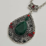 Колие  със  зелени  камъни    02771