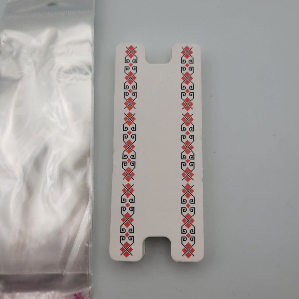 50 броя Картончета с пликче за мартеници /9.5х4см/  05636