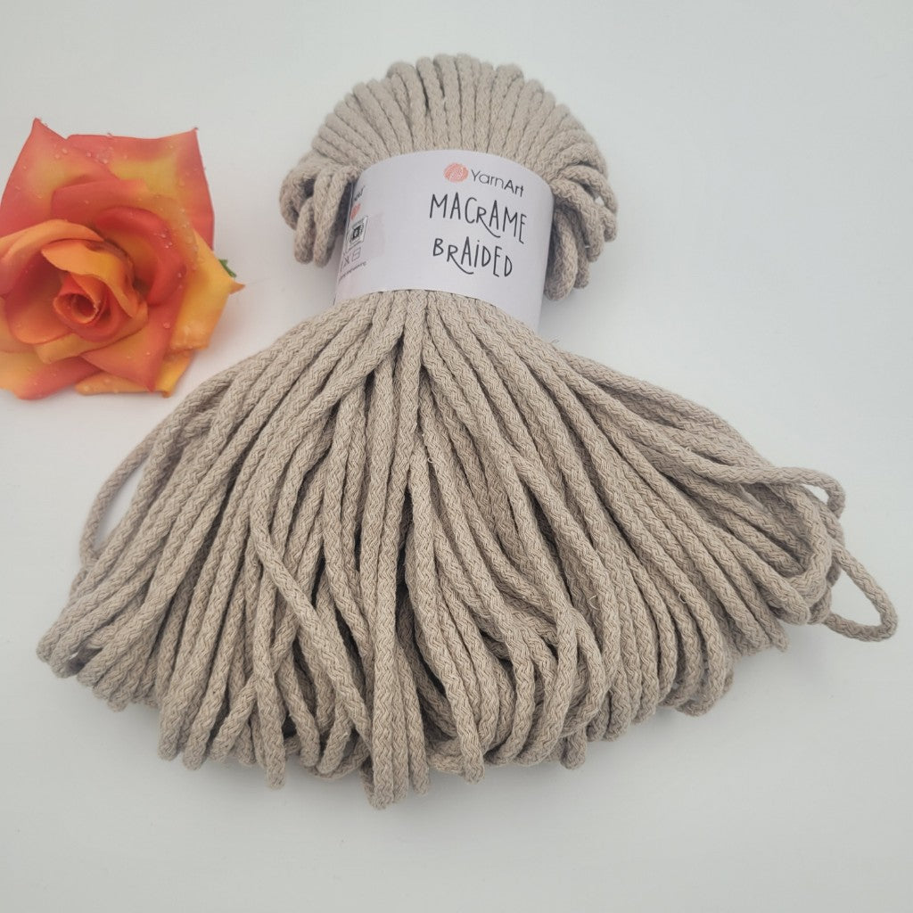 67 метра / 250 грама Макраме прежда YarnArt Macrame Braided /5мм/-бежова   05765